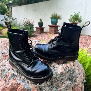 Doc Marten 1460 boot women’s size 6